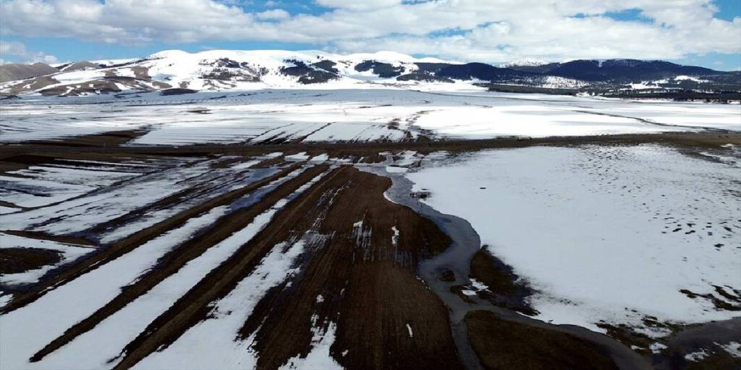 Çetin kış bitti, karlar erimeye başladı: Sarıkamış havadan görüntülendi 1